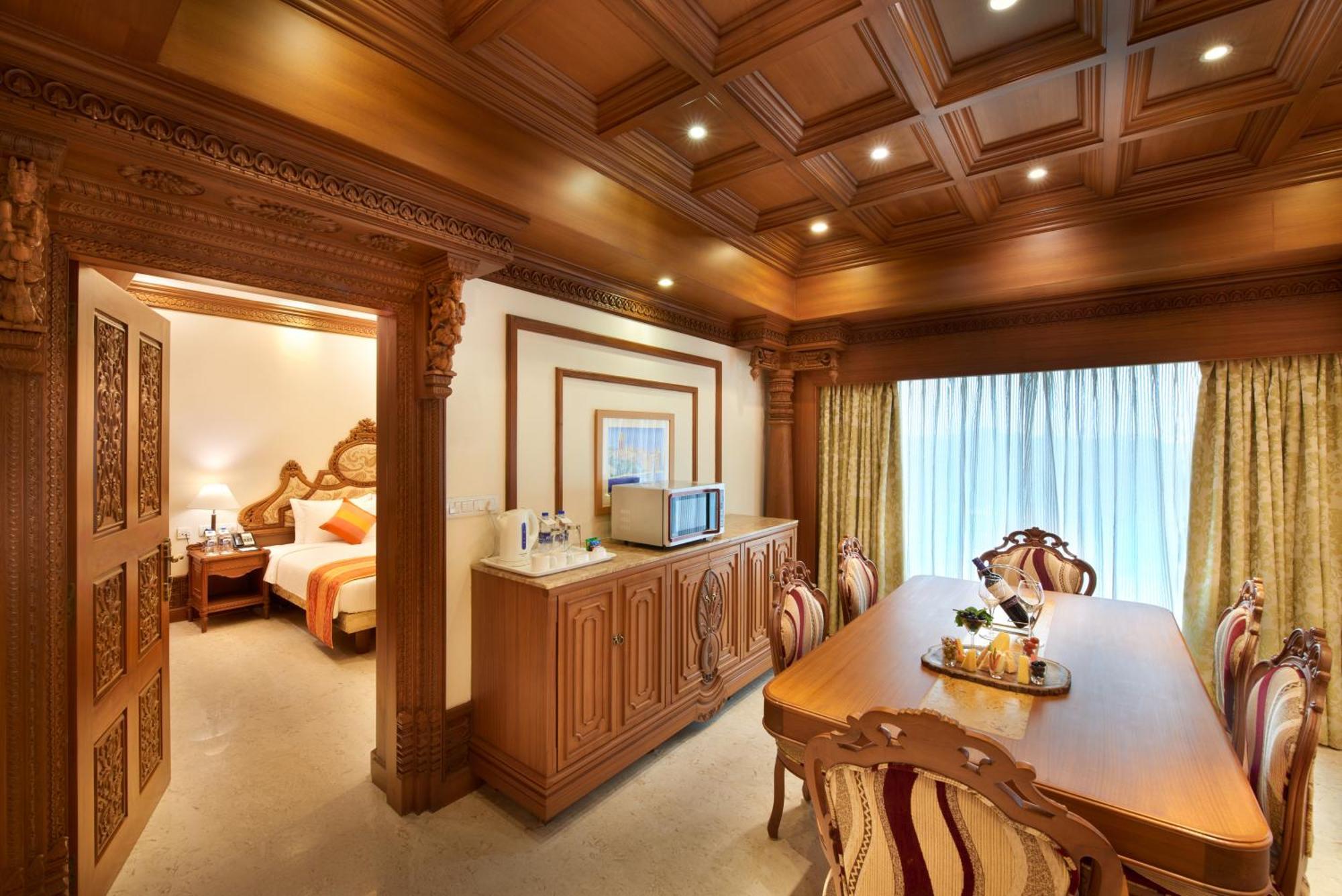 โรงแรมแอคคอร์ด ปูดูเชอร์รี่ ปอนดิเชอรี ภายนอก รูปภาพ